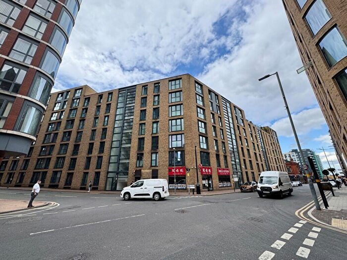 2 Bedroom Apartment To Rent In Southside, St. John's Walk, Birmingham, B5