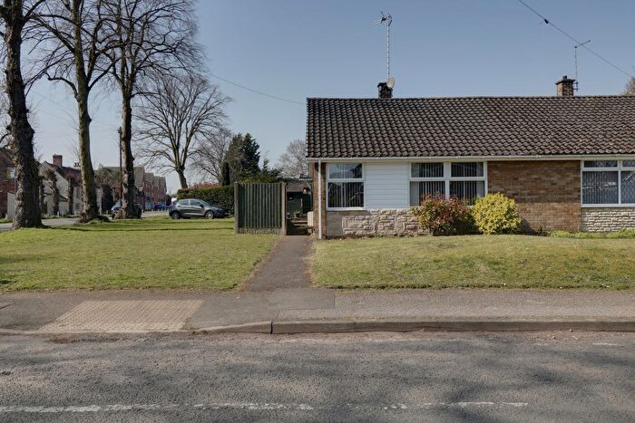 2 Bedroom Semi-Detached Bungalow For Sale In Old Hall Drive, Willington, Derby, DE65