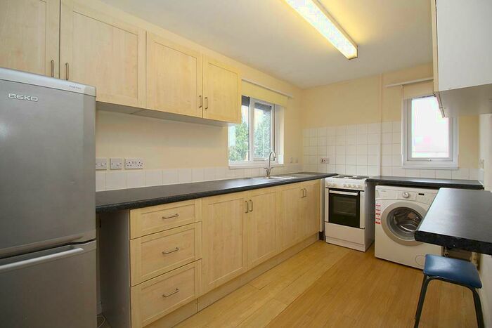 1 Bedroom Apartment To Rent In Staveley Court, Loughborough, LE11