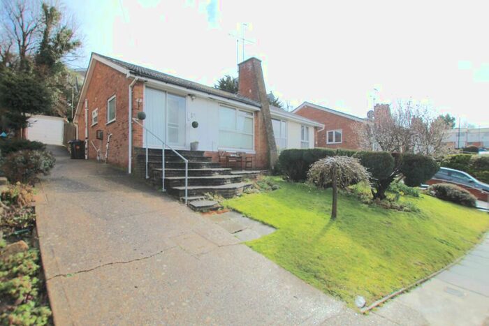 2 Bedroom Bungalow To Rent In Valley Fields Crescent, Enfield, EN2