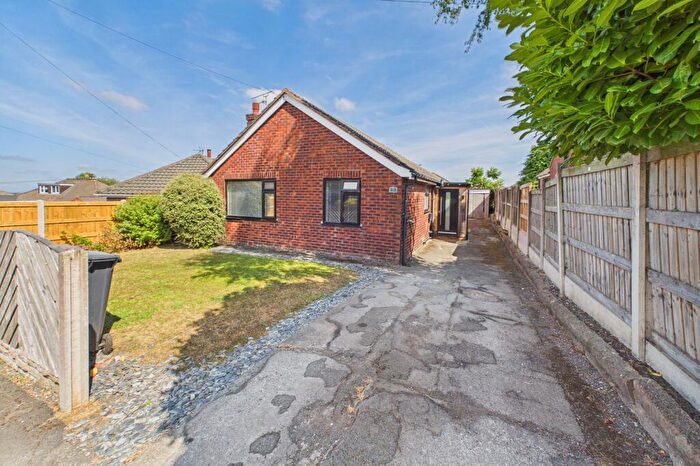 3 Bedroom Detached House For Sale In Vale Avenue, Hawarden, CH5