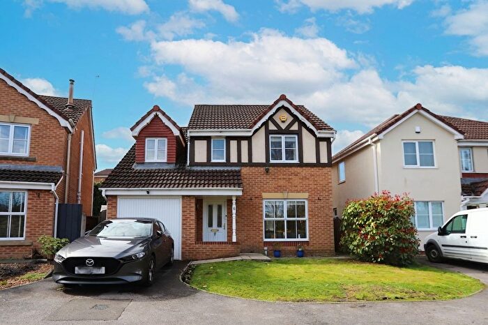 4 Bedroom Detached House For Sale In Greendale Drive, Radcliffe, M26