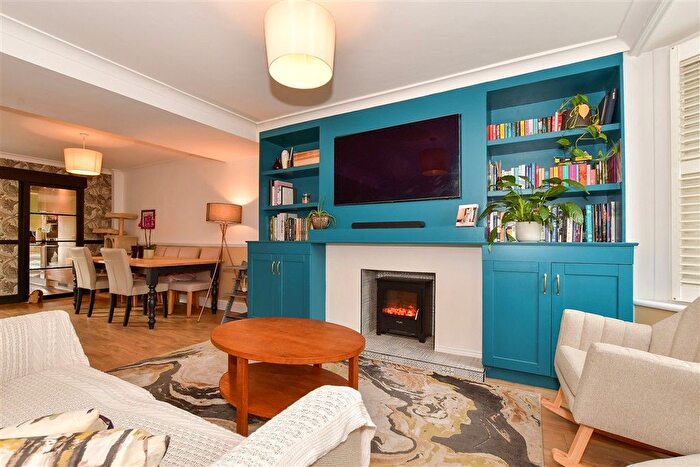 2 Bedroom Semi-Detached House For Sale In Littlehaven Lane, Horsham, West Sussex, RH12