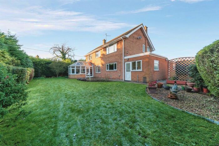 4 Bedroom Detached House For Sale In Dimmock Close, Harlaxton, Grantham, NG32
