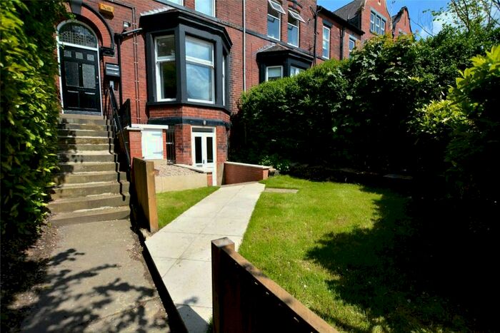 2 Bedroom Apartment To Rent In Flat, Cardigan Road, Leeds, West Yorkshire, LS6