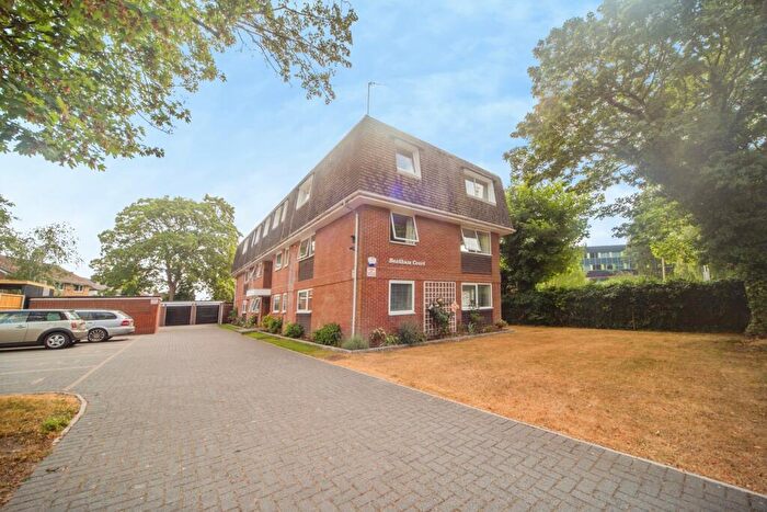 2 Bedroom Flat For Sale In Glen Eyre Road, Southampton, Hampshire, SO16