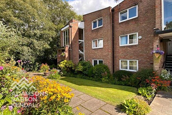 1 Bedroom Flat To Rent In Bamford Court, Bamford, Rochdale, OL11