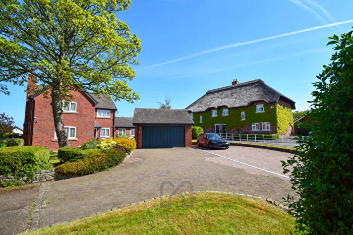 4 Bedroom Detached House For Sale In The Orchard, Spen Lane, Treales, Preston, PR4