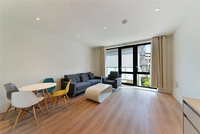 Apartment To Rent In Blair Street, London, E14