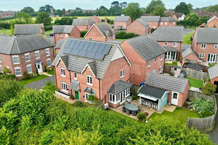 4 Bedroom Detached House For Sale In Eaglestone Drive, West Haddon, Northampton, NN6