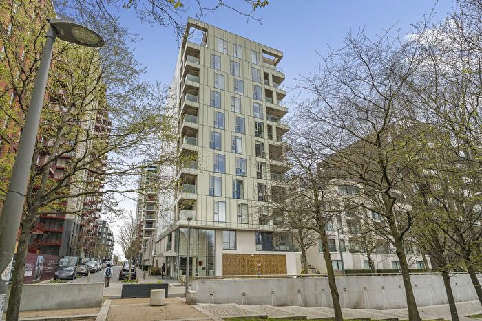 2 Bedroom Flat For Sale In Pilot Walk, Greenwich, SE10