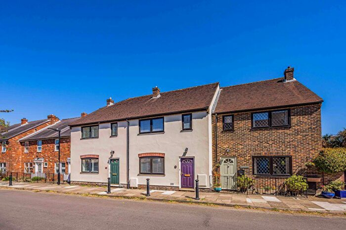 3 Bedroom Terraced House For Sale In Kings Terrace, Emsworth, PO10