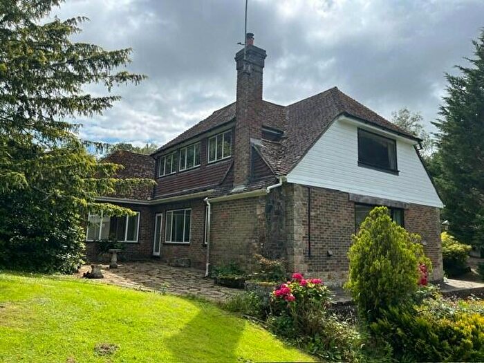 4 Bedroom House To Rent In Ashurst Wood, RH19