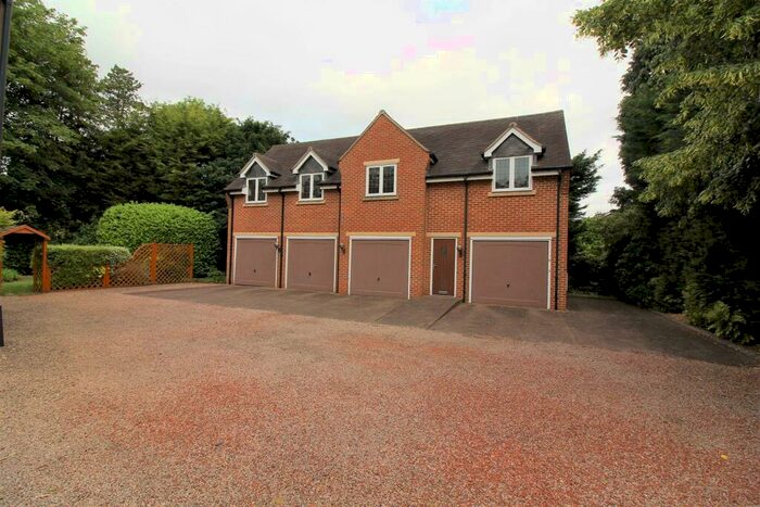 2 Bedroom Coach House To Rent In Warwick Road, Solihull, B91