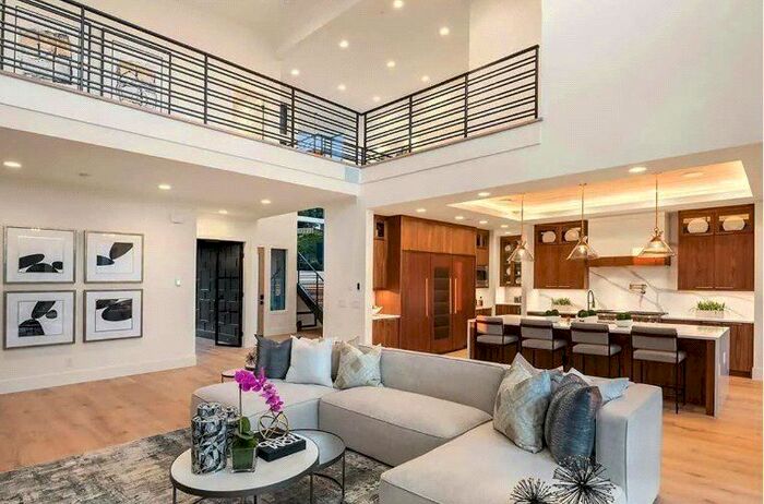 5 Bedroom Detached House To Rent In Hurst Avenue, London, N6