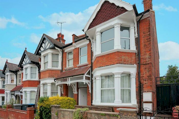 2 Bedroom Flat To Rent In Kings Road, London, NW10