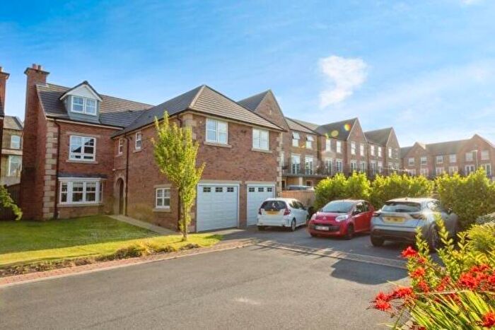 6 Bedroom Detached House To Rent In Moor View Close, Menston, Ilkley, West Yorkshire, Uk, LS29