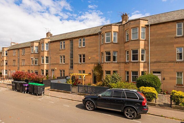 3 Bedroom Flat For Sale In / Learmonth Avenue, Edinburgh, EH4