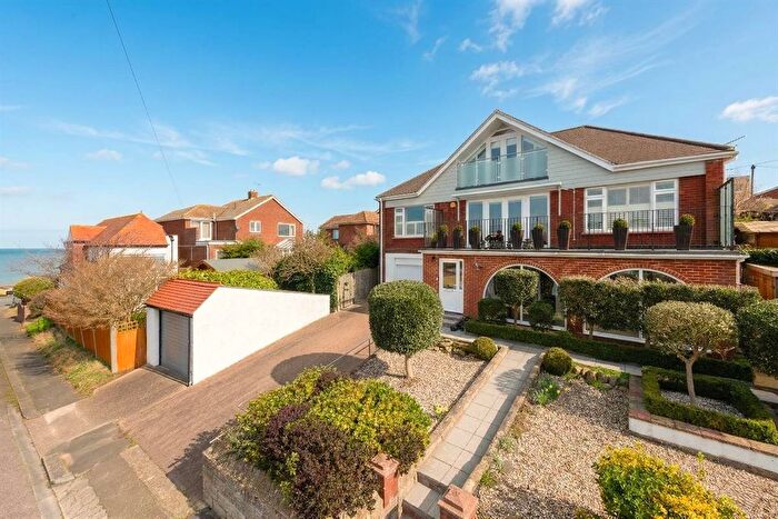 5 Bedroom Detached House For Sale In Harcourt Drive, Herne Bay, CT6