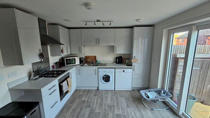 3 Bedroom End Of Terrace House For Sale In Heron Way, Liphook, GU30