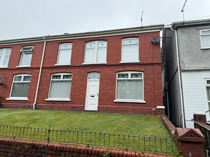 3 Bedroom Semi-Detached House For Sale In Glan Yr Ysgol, Ystalyfera, Swansea, City And County Of Swansea., SA9