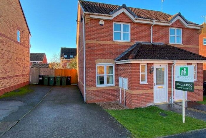 2 Bedroom Semi-Detached House To Rent In The Pastures, Oadby Grange, Oadby, LE2