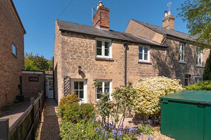 2 Bedroom Semi-Detached House For Sale In Quarry High Street, Headington, OX3
