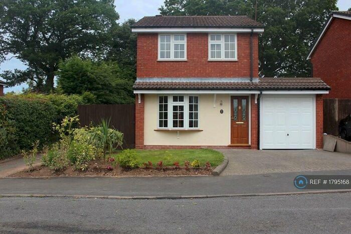 3 Bedroom Detached House To Rent In Neighbrook Close, Webheath Redditch, B97
