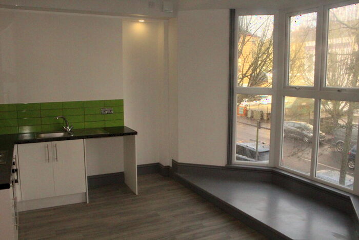 1 Bedroom Apartment To Rent In Walter Road, Uplands, SA1