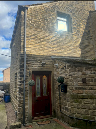 2 Bedroom Terraced House To Rent In Lidget Street, Huddersfield, West Yorkshire, HD3