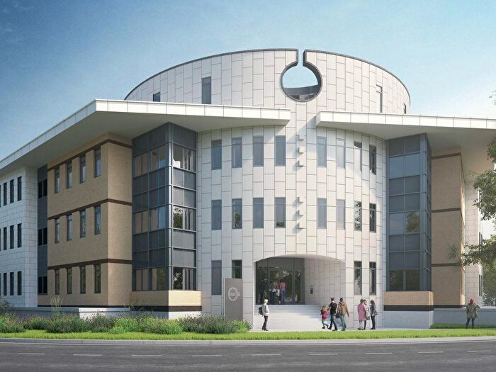 1 Bedroom Apartment To Rent In Century Court, Millenium Way, RG12