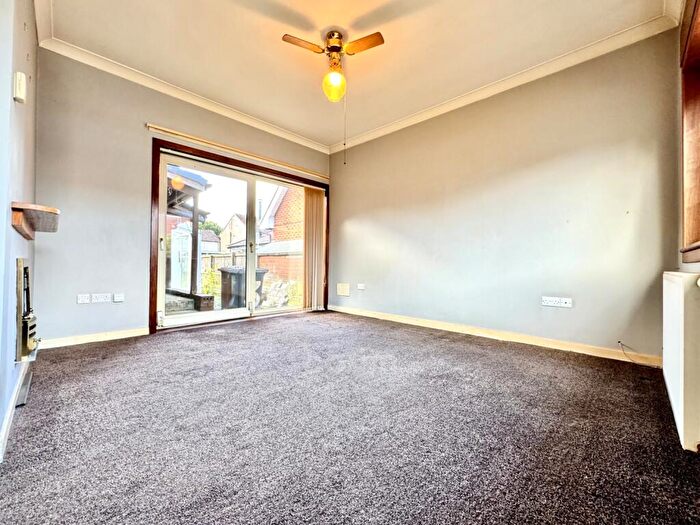 3 Bedroom Detached Bungalow For Sale In Lomond Crescent, Beith, KA15