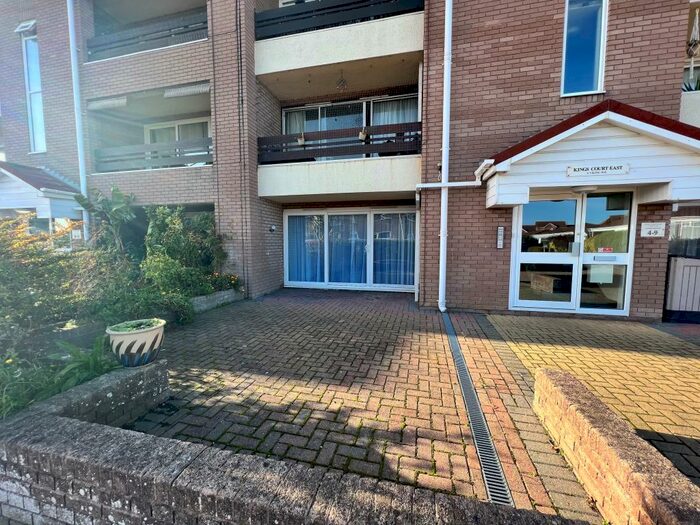 2 Bedroom Apartment To Rent In Kings Court, BN23
