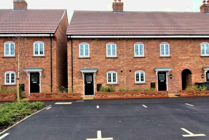 3 Bedroom Semi-Detached House To Rent In Fletton Row, Stewartby, Bedfordshire, MK43