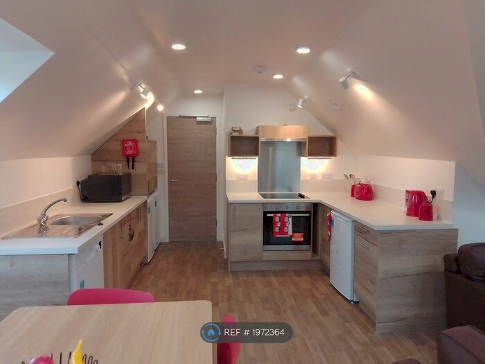 5 Bedroom Flat To Rent In Greenhill Road, Winchester, SO22