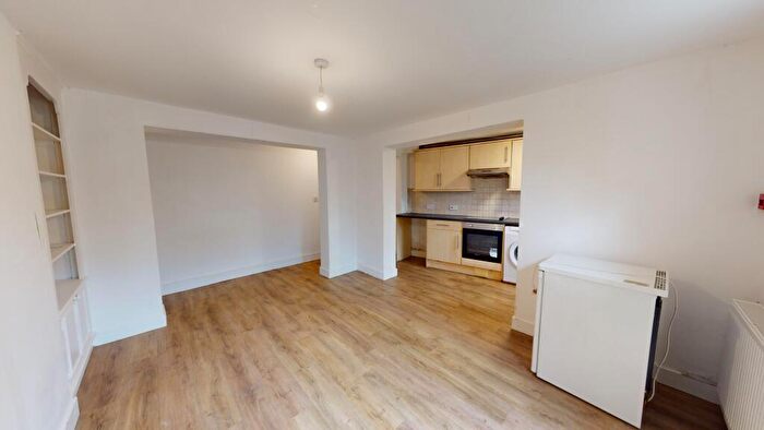 1 Bedroom Flat To Rent In Howard Place, Buckingham, Brighton, BN1