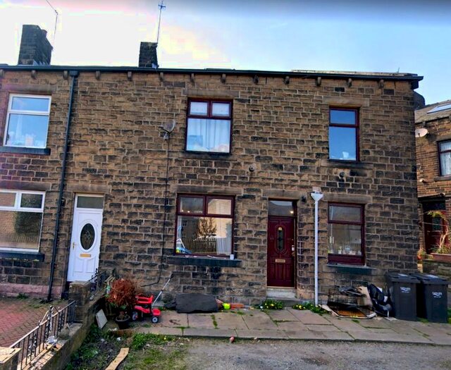 3 Bedroom End Of Terrace House For Sale In Woodhouse Road, Todmorden, OL14