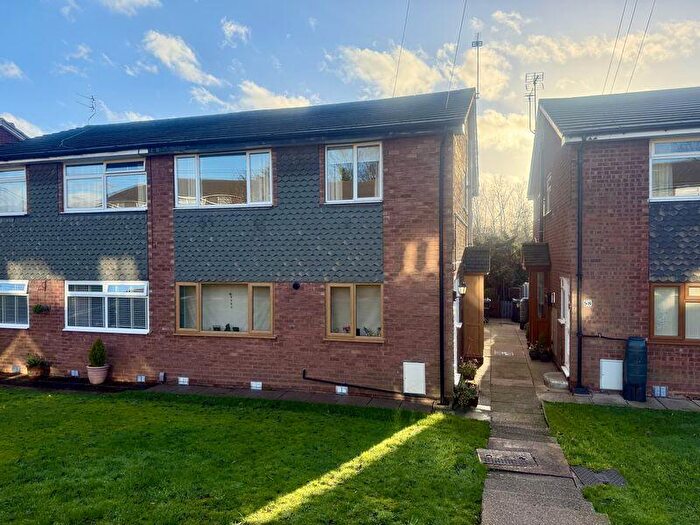 2 Bedroom Maisonette For Sale In Grayshott Close, Birmingham, B23