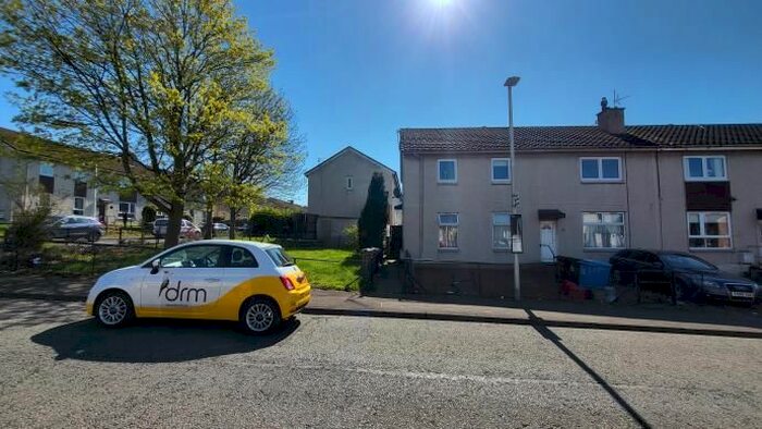 3 Bedroom Flat To Rent In Woodburn Bank, Dalkeith, EH22