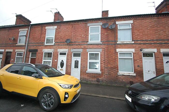 2 Bedroom Terraced House To Rent In Blackpool Street, Staffordshire, Burton Upon Trent, DE14