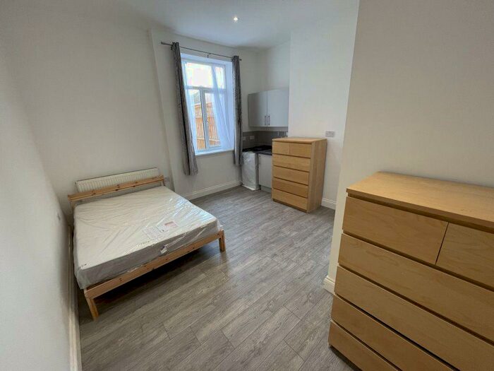 Studio To Rent In Aldermans Drive, Peterborough, PE3
