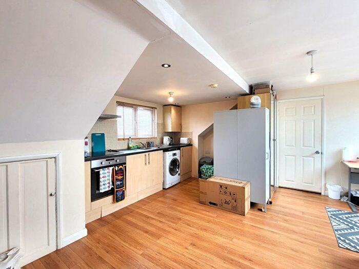 1 Bedroom Studio To Rent In St Albans Road, Watford, WD24