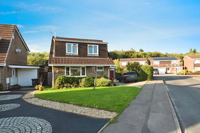 3 Bedroom Detached House For Sale In Rhinefield Close, Bishopstoke, SO50