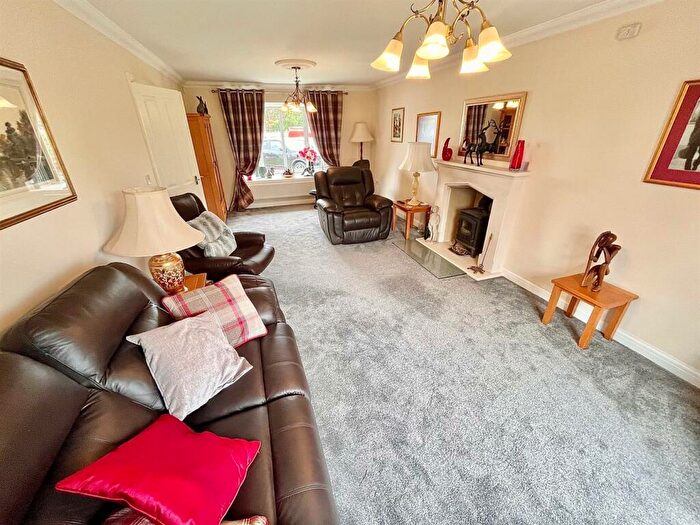 5 Bedroom Detached House For Sale In Martin De Rye Way, Caister-On-Sea, NR30