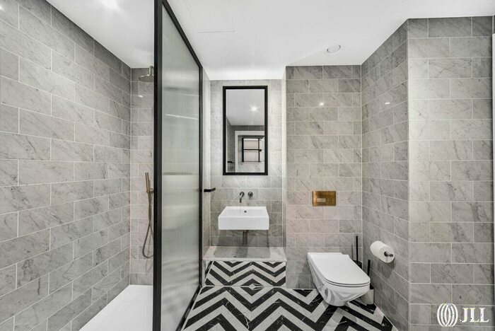 Apartment For Sale In Wards Place Canary Wharf, E14