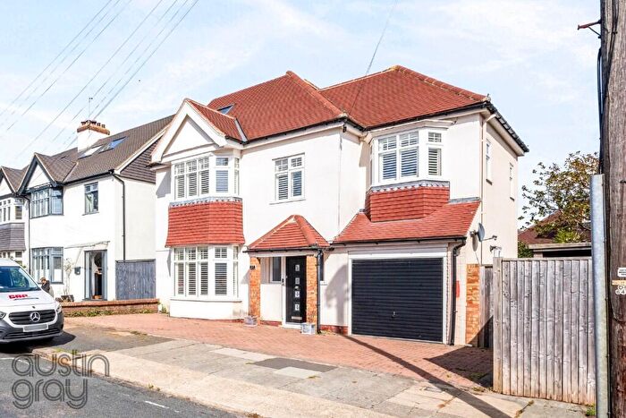4 Bedroom Detached House For Sale In Amherst Crescent, Hove, East Sussex, BN3