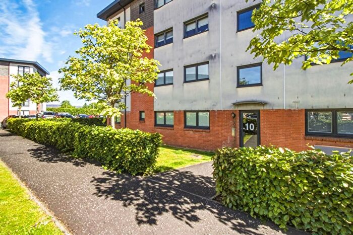 2 Bedroom Flat For Sale In Fingal Road, Renfrew, PA4