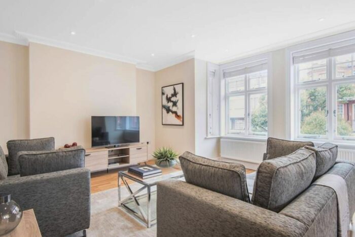 3 Bedroom Flat To Rent In Flat, Hamlet Gardens, London, London, W6