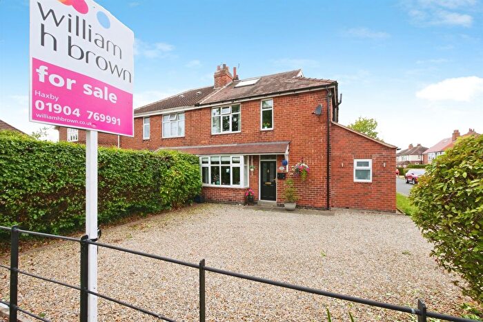 3 Bedroom Semi-Detached House For Sale In Park Terrace, New Earswick, York, YO32
