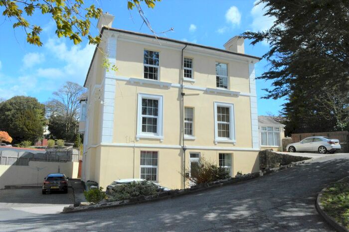 2 Bedroom Flat To Rent In Upper Braddons Hill Road, Torquay TQ1
